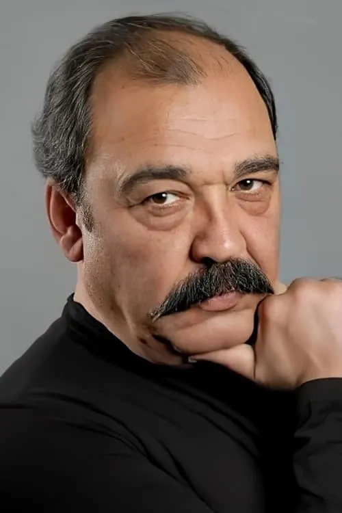 Server Mutlu en su biografía y filmografía