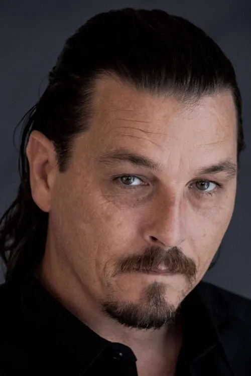 Seth Flynn — personaje: Lorence