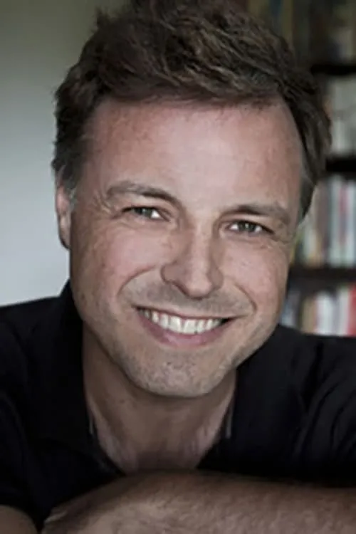 Shan Applegate interpretando a 