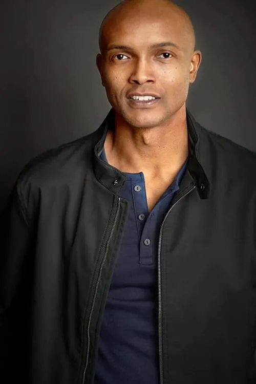 Derrick B. Young ha trabajado con Shan Omar Huey en 1 ocasiones