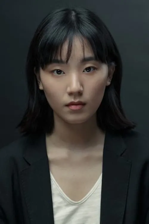 Sharon Cho — personaje: Carol