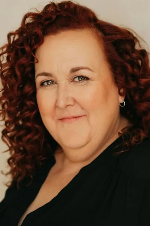 Sharron Matthews — personaje: Daphne