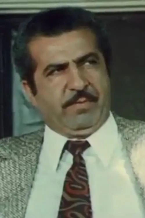 Shaum Kazaryan interpretando a Serzhik