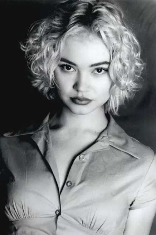 Dawn Solér ha trabajado con Shawnee Free Jones en 1 ocasiones