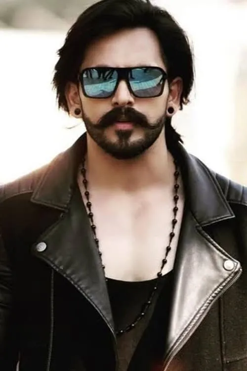 Shehzada Dhami — personaje: Rehan Ahmed Khan