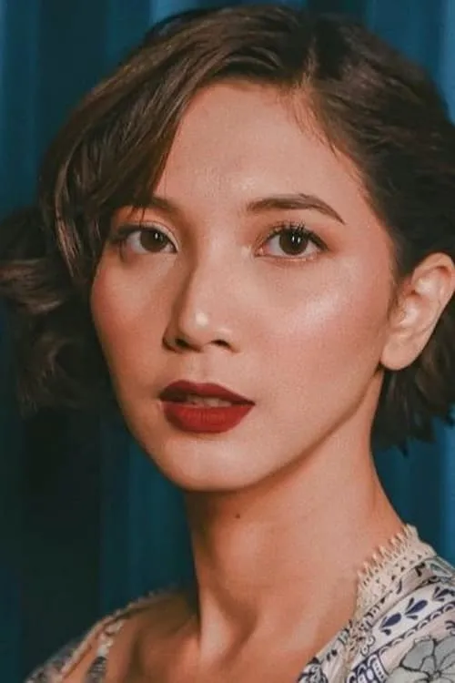 Sheila Dara Aisha interpretando a Fidela