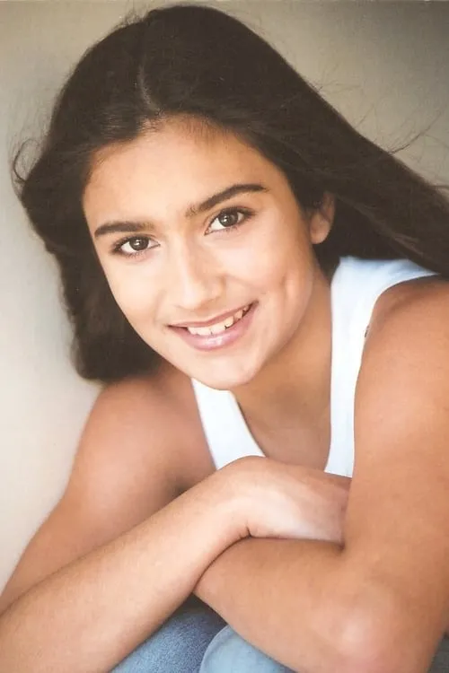 Shelbie Bruce interpretando a Suzy Lopez