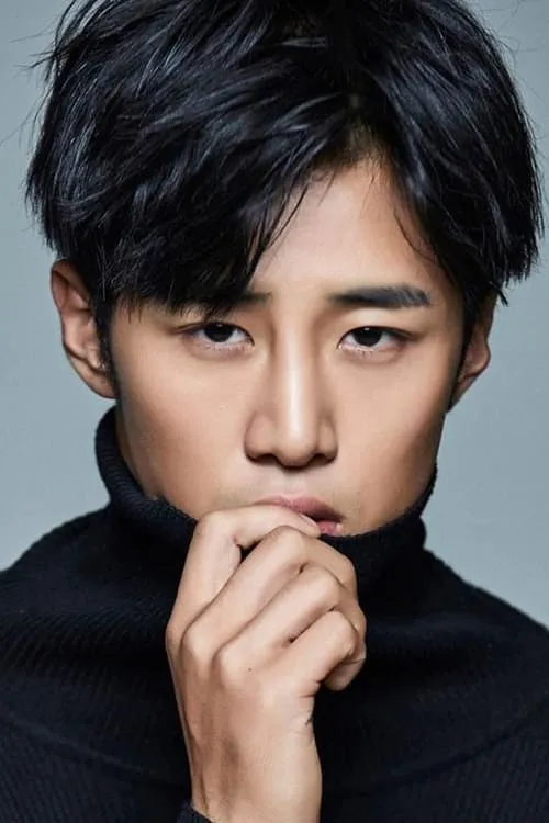 Shen Qi — personaje: Qiu Lin / Xiao Qiu