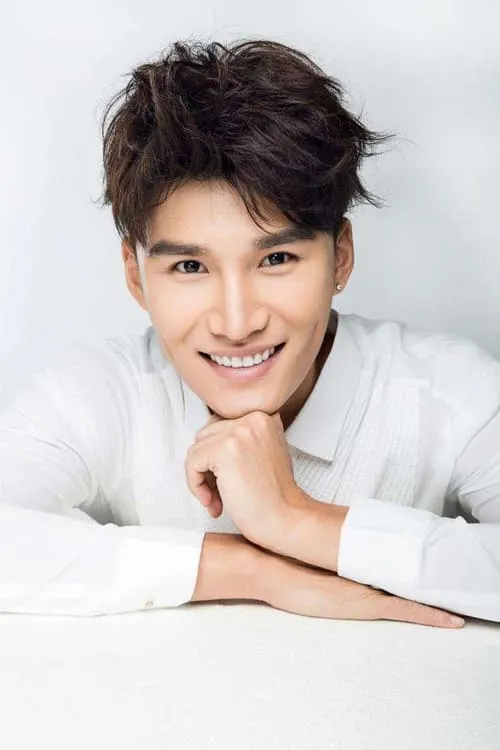 Sheng Ziming — personaje: He Qunfei