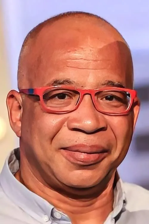 Hind Abdulhaleem ha trabajado con Sherif Desouqy en 1 ocasiones