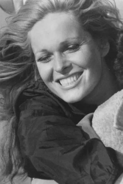 Sherry Bain interpretando a Sugar