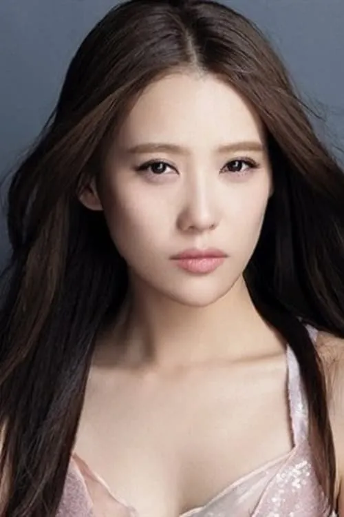 Shi Yufei interpretando a Miho Yoshizawa