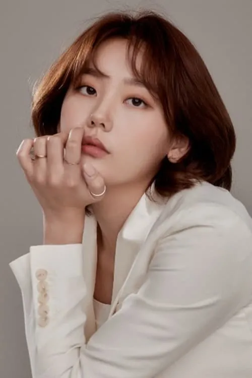 Shim So-young — personaje: Self - Panelist