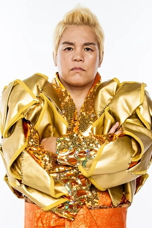 Shinobu Kandori interpretando a