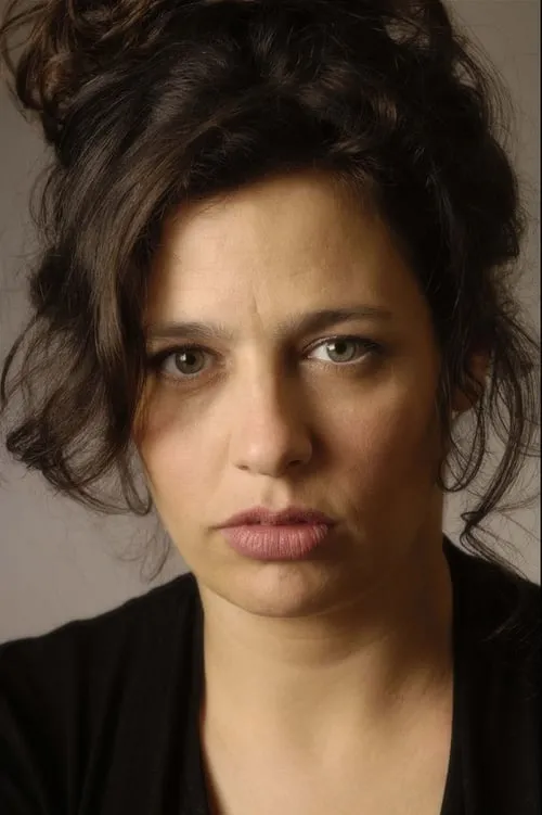 Tinkerbell ha trabajado con Shira Geffen en 2 ocasiones