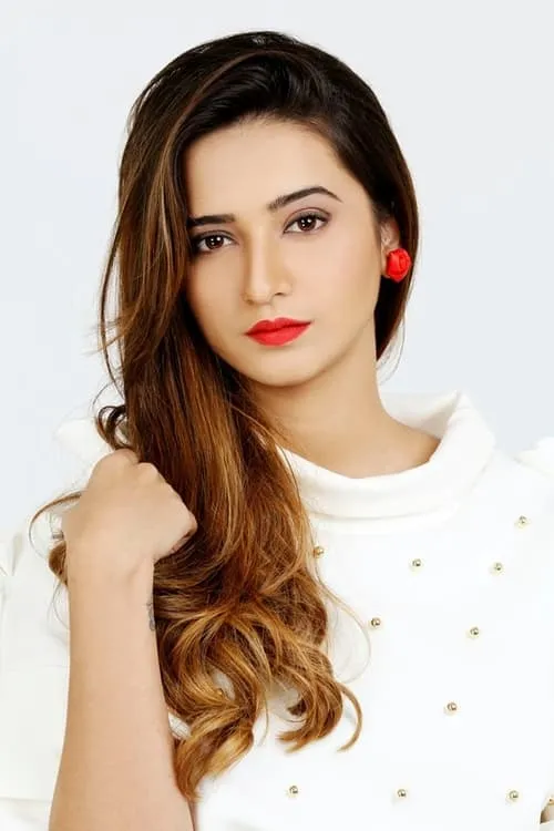 Shivani Surve — personaje: Chhavi Gupta