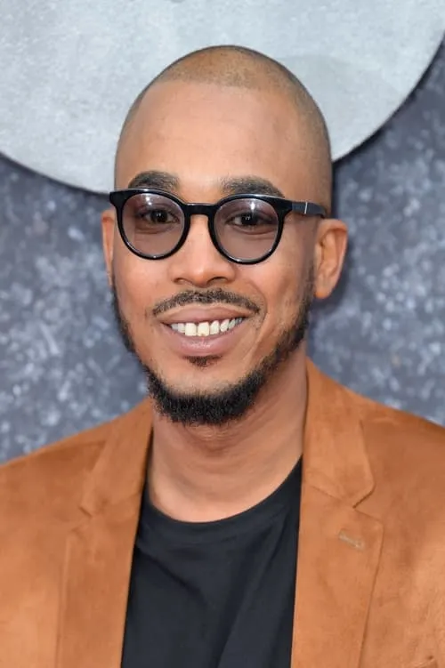 Femi Oyeniran ha trabajado con Shone Romulus en 2 ocasiones