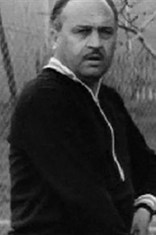 Shota Daushvili interpretando a