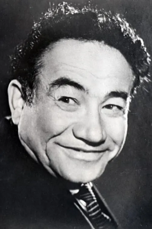 Shukur Burkhanov interpretando a Karabatyr