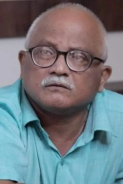 Shyamal bose interpretando a