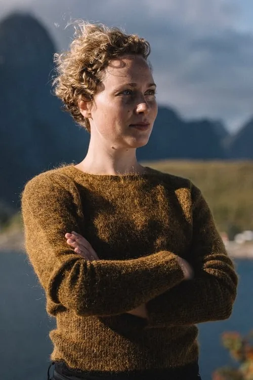 Sigrid Erdal — personaje: Young Ingrid