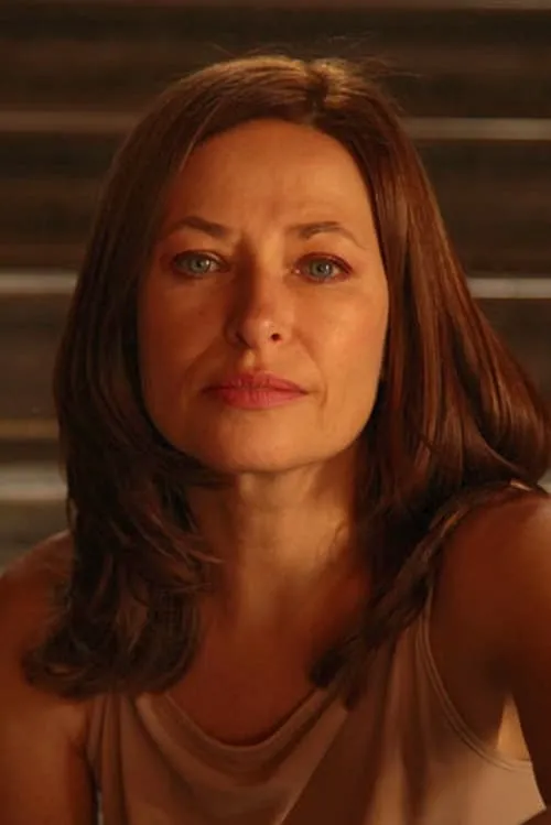 Silvia Wohlmuth interpretando a Vera Kaplan