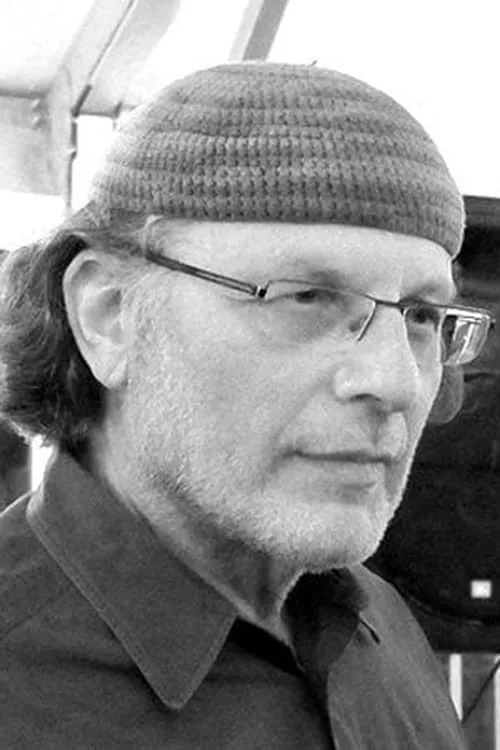 Afua Hirsch ha trabajado con Simcha Jacobovici en 1 ocasiones