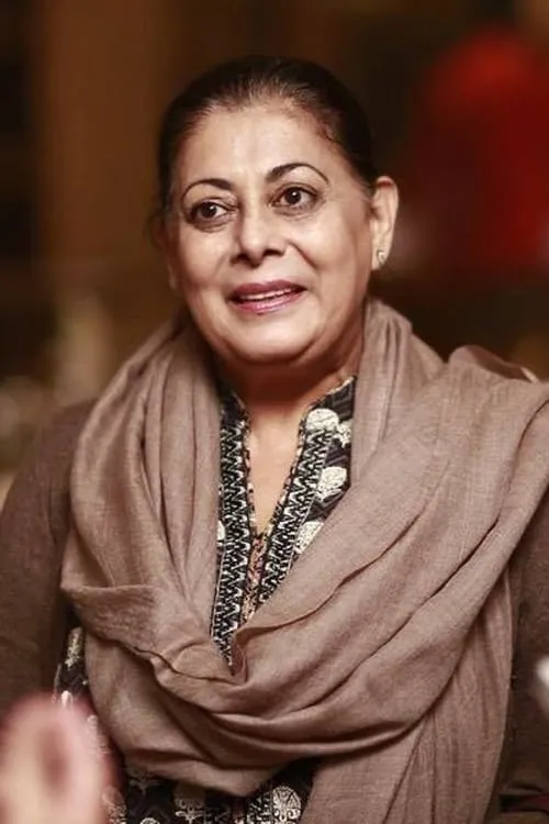 Sofia Khan ha trabajado con Simi Raheal en 1 ocasiones