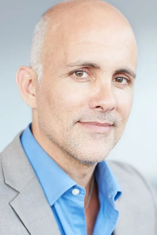 Simon Anthony en su biografía y filmografía