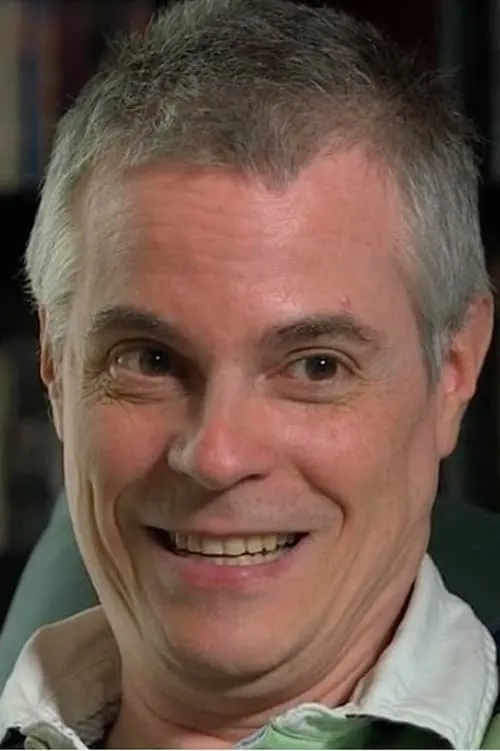 Simon Boisvert interpretando a Self - Interviewee