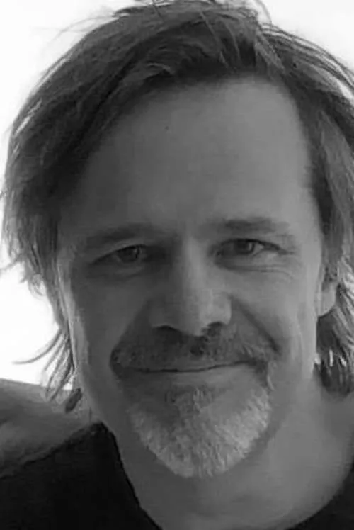 Eugenio Caballero ha trabajado con Simon Carpentier en 1 ocasiones