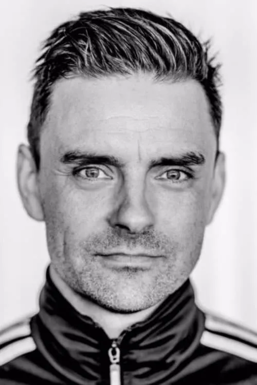 Simon Kvamm — personaje: Andreas Mertz