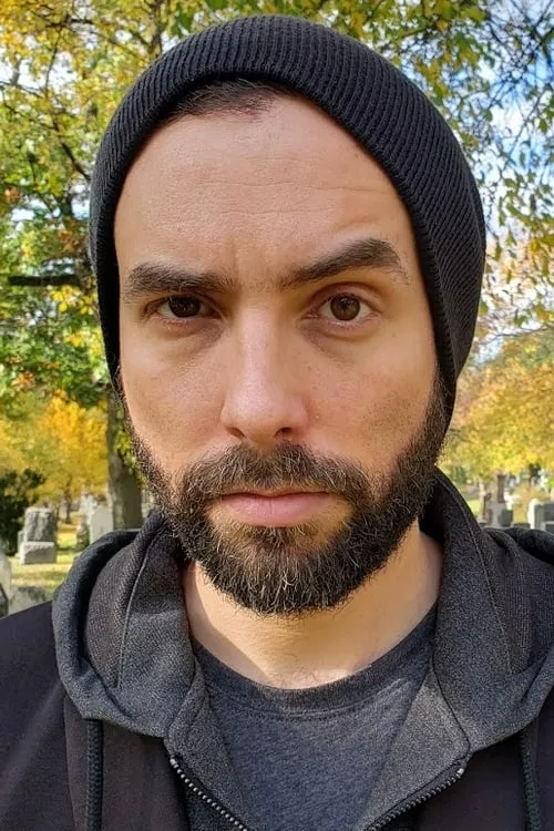 Simon Predj interpretando a Self / Satan (voice)