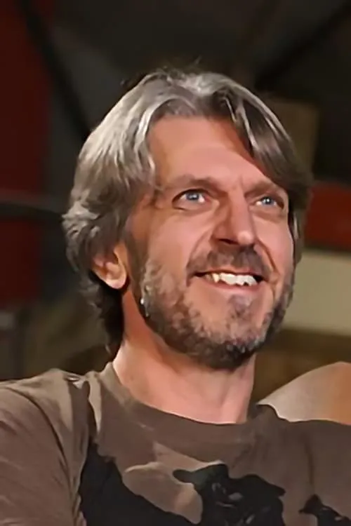 Colin Wills ha trabajado con Simon Sheridan en 1 ocasiones