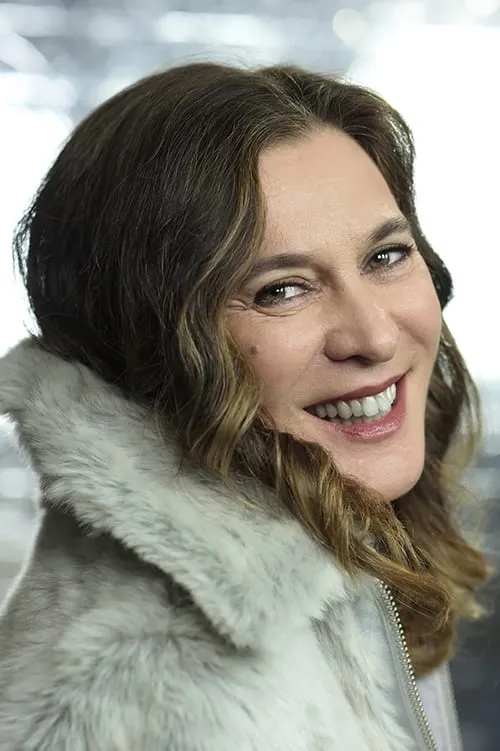 Simona Caramelli interpretando a Sonia