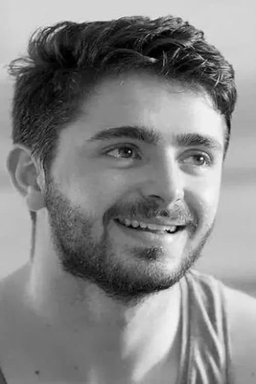 Harry Price ha trabajado con Simone Donati en 2 ocasiones