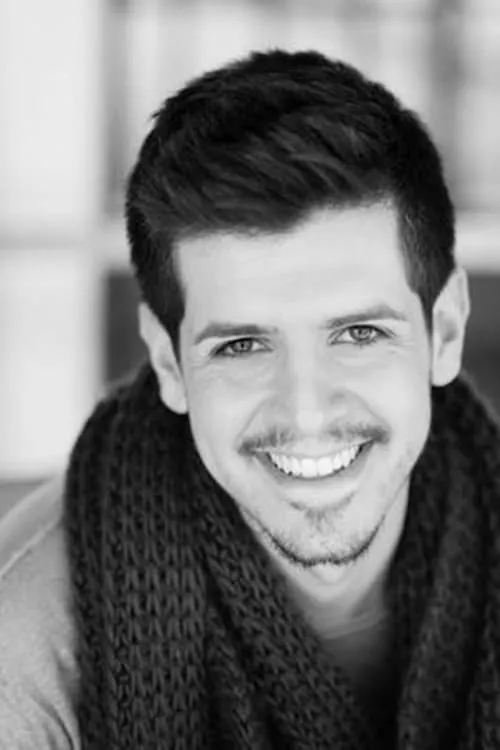 Simone Sibillano interpretando a Jafar