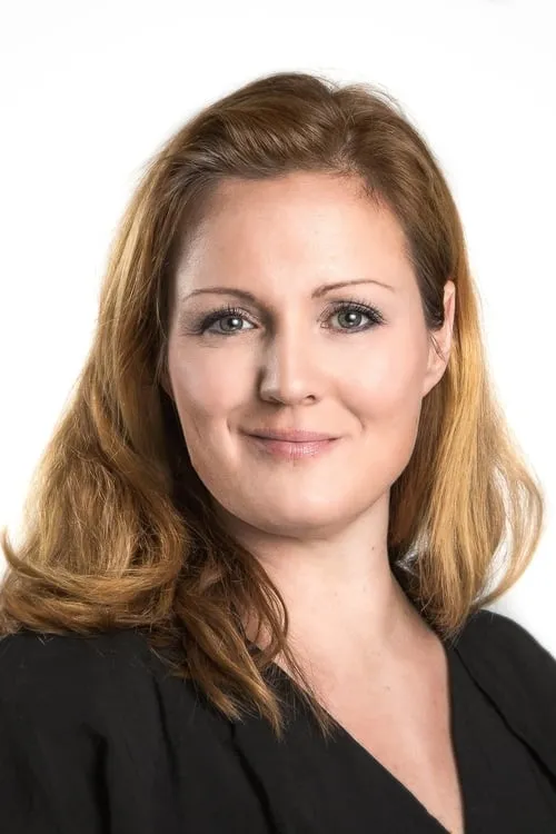 Siri Kristiansen — personaje: Self - Host