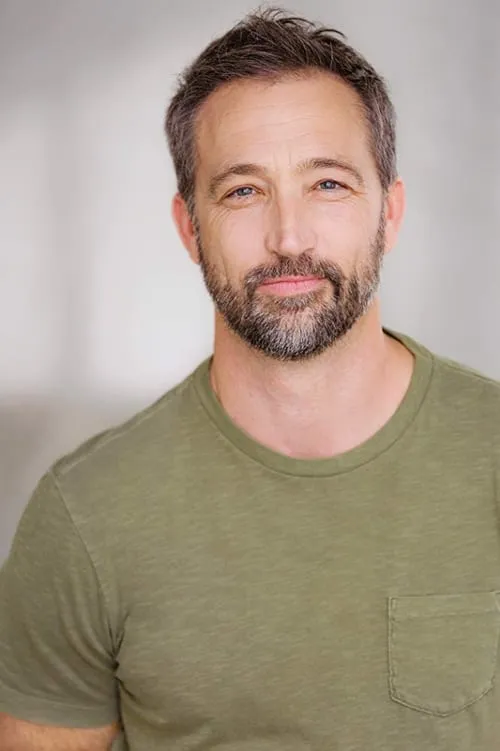 Jeremy Russell ha trabajado con Sitara Falcon en 1 ocasiones