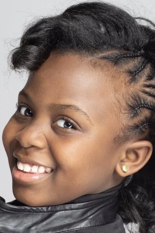 Frances Nichols ha trabajado con Skye Dakota Turner en 1 ocasiones