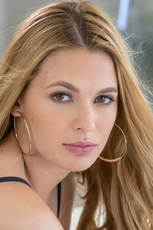 Helena Price ha trabajado con Sloan Harper en 2 ocasiones