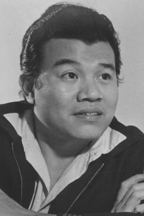 Prachuap Rerkamdeeduan ha trabajado con Somjin Thammathat en 1 ocasiones