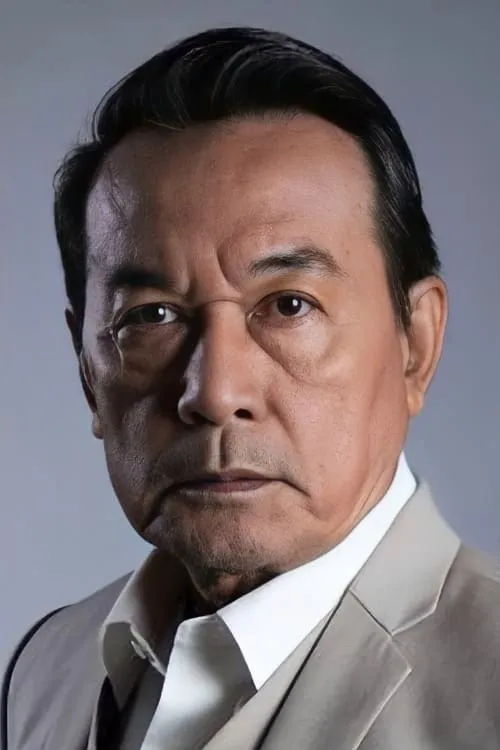 Maethi Thapthimthong ha trabajado con Sompob Benjathikul en 1 ocasiones