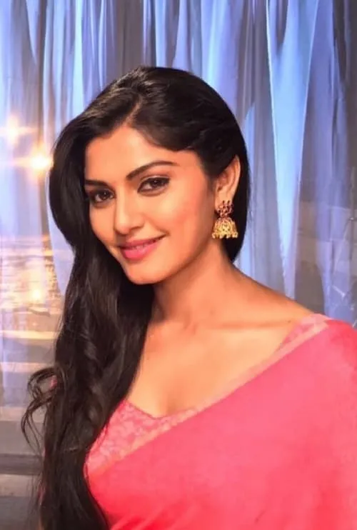 Sonali Nikam — personaje: Saraswati Nautiyal; Neil's sister, Alekh's wife