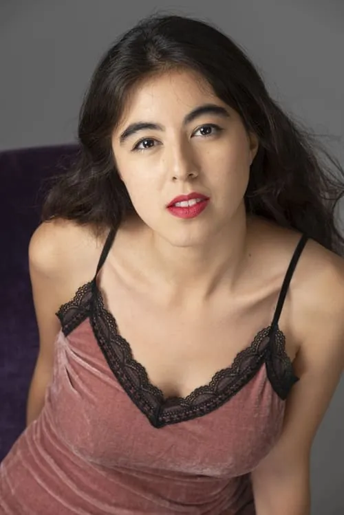 Sònia Masuda Mora interpretando a Mujer