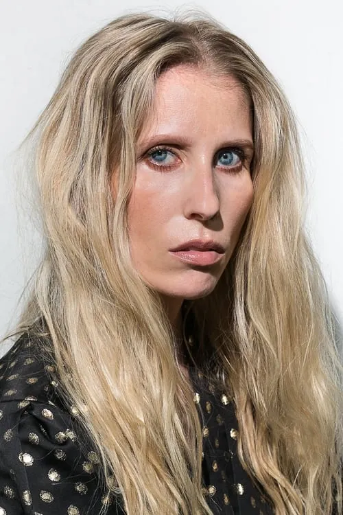 Sonia Roszczuk interpretando a Burnt Woman