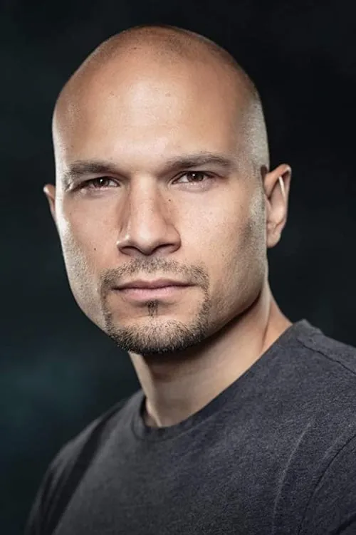 Eric Kole ha trabajado con Sonny Louis en 1 ocasiones