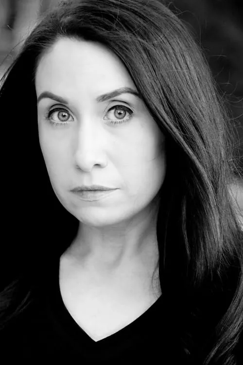 Sonya Delormier interpretando a Danielle Willis