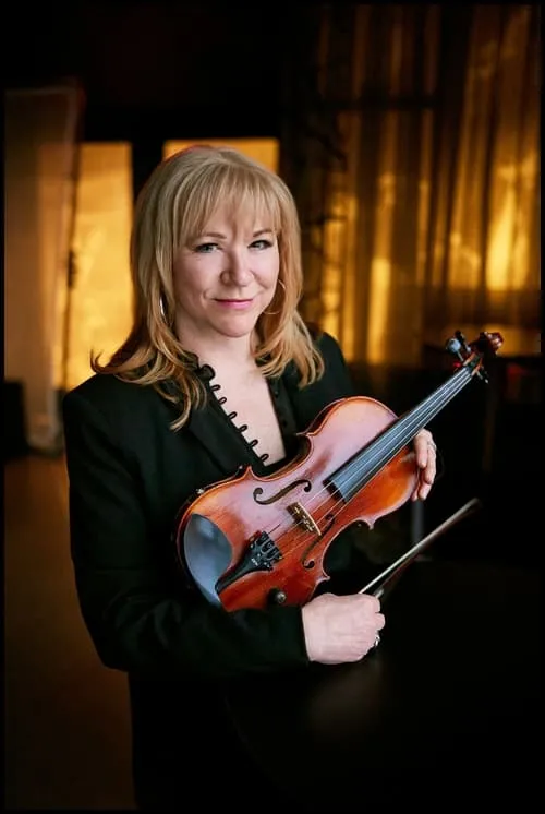 Soozie Tyrell interpretando a Violon et choeurs