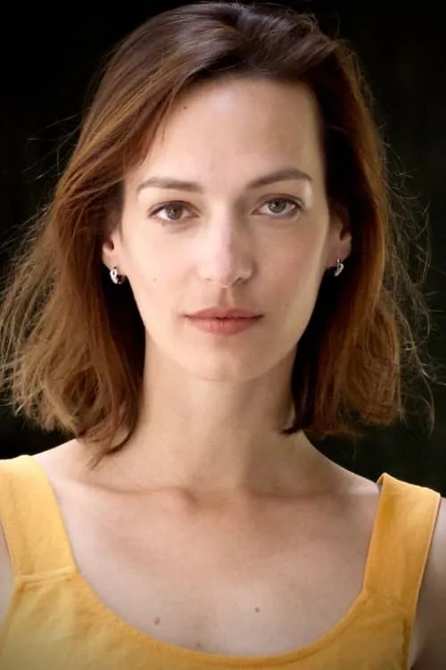 Isabelle Mann ha trabajado con Sophie Antoinette Moedig en 1 ocasiones